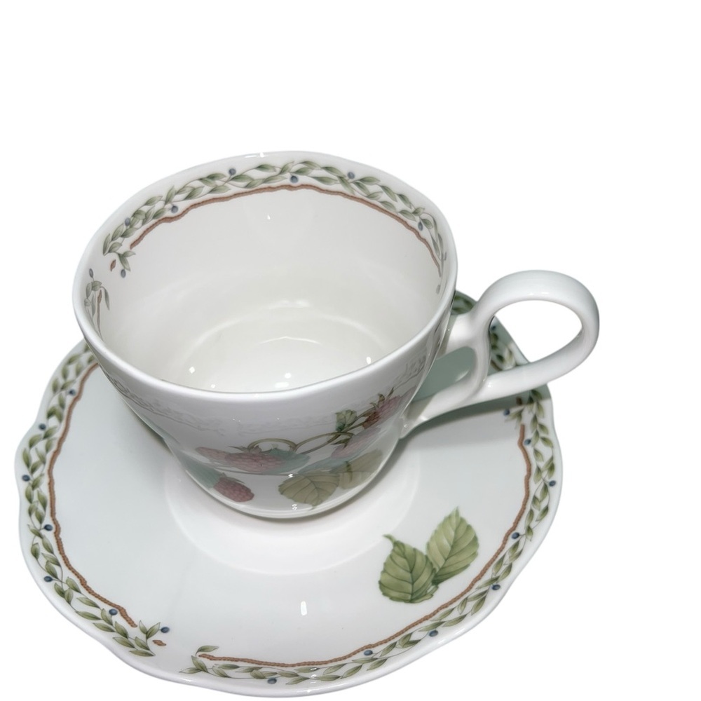Noritake Primachina Royal Orchard Teacups and Saucers, set of two (5 sets avail) - Picture 4 of 4